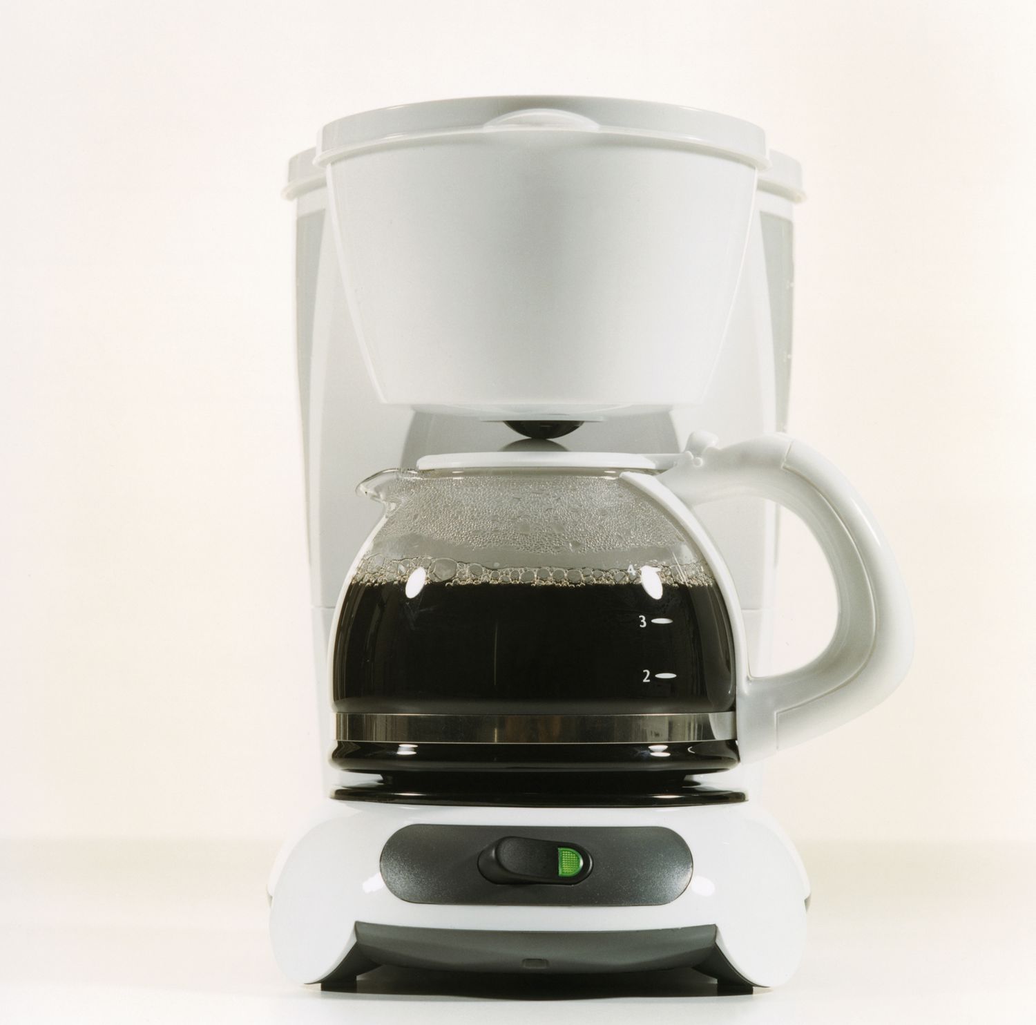 Essential Tips for Keeping Your Coffee Maker Clean and Fresh