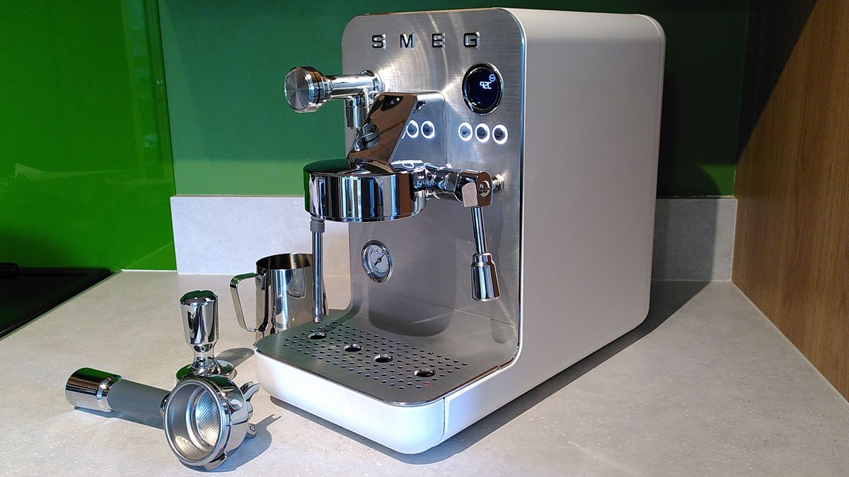 Smeg Mini Pro Espresso Machine - Style Meets Performance